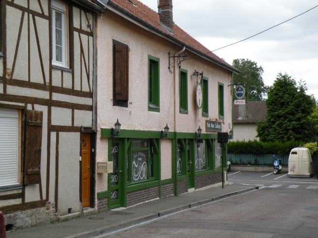 Pub Mac, Callary's , 10300